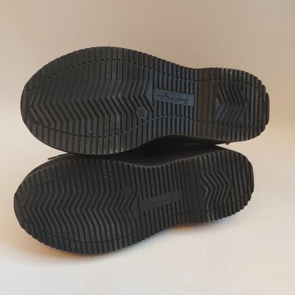 Kendall + Kylie Women's Hunt2 Combat Boot Navy and Black Camo Women's Size 5 - Picture 9 of 11